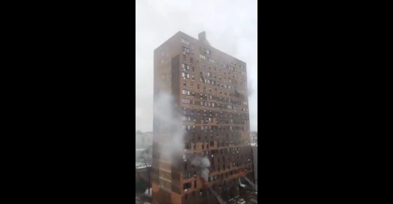 Incendio in condominio di New York: bilancio di 19 morti