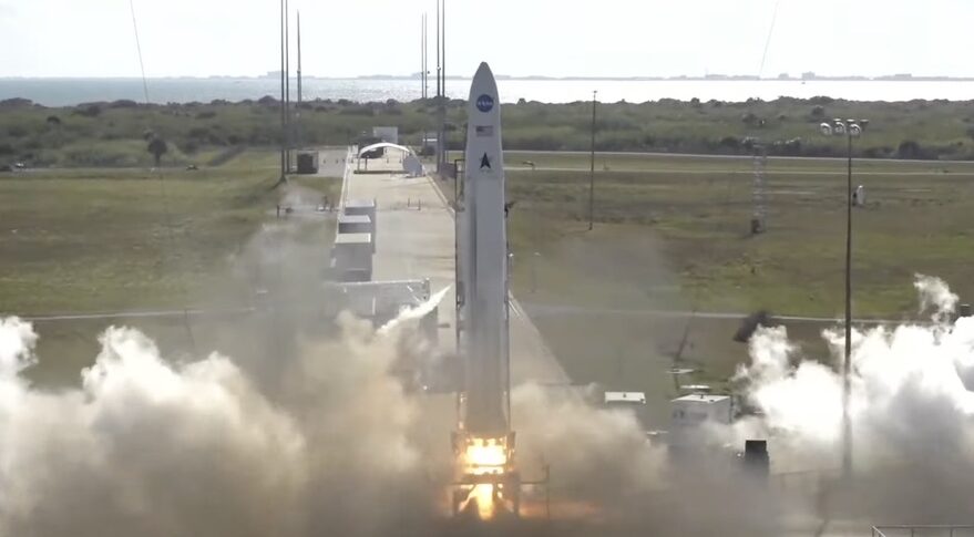 Il razzo di Astra Space prende fuoco dopo il lancio. Quattro satelliti precipitano in oceano