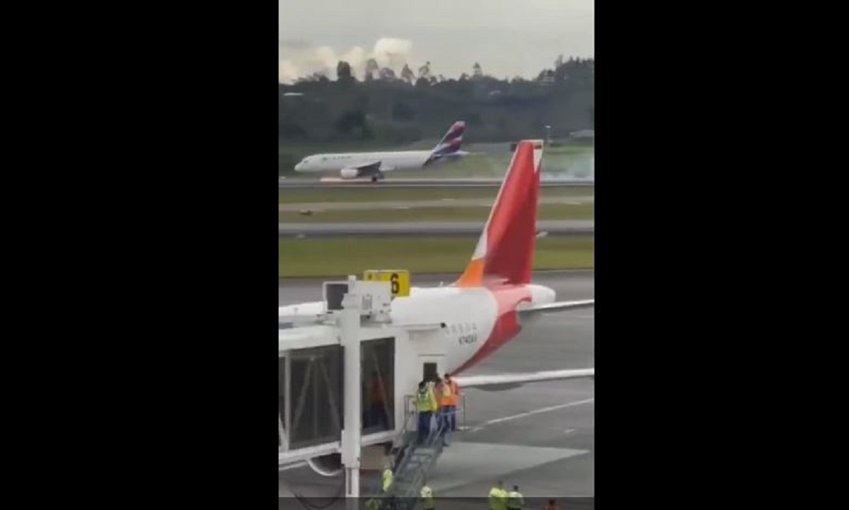 Il carrello anteriore si blocca: pauroso atterraggio di emergenza all’aeroporto di Medellin