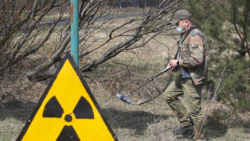 Chernobyl: i soldati russi contaminati dalle radiazioni nella Foresta Rossa. 26 ricoveri e 1 morto