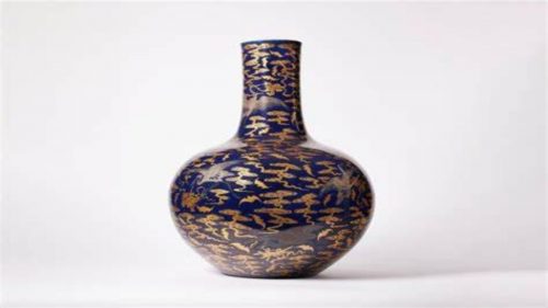 Inghilterra: snobba il regalo del padre ma scopre che si tratta di un antico e prezioso vaso cinese