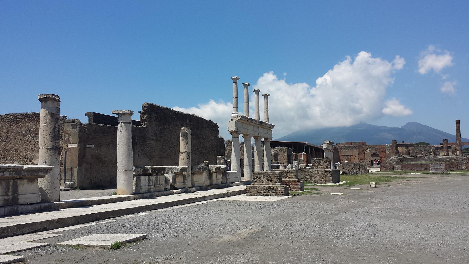 Scoperta a Pompei: trovati gli scheletri di due donne e un bimbo e due case
