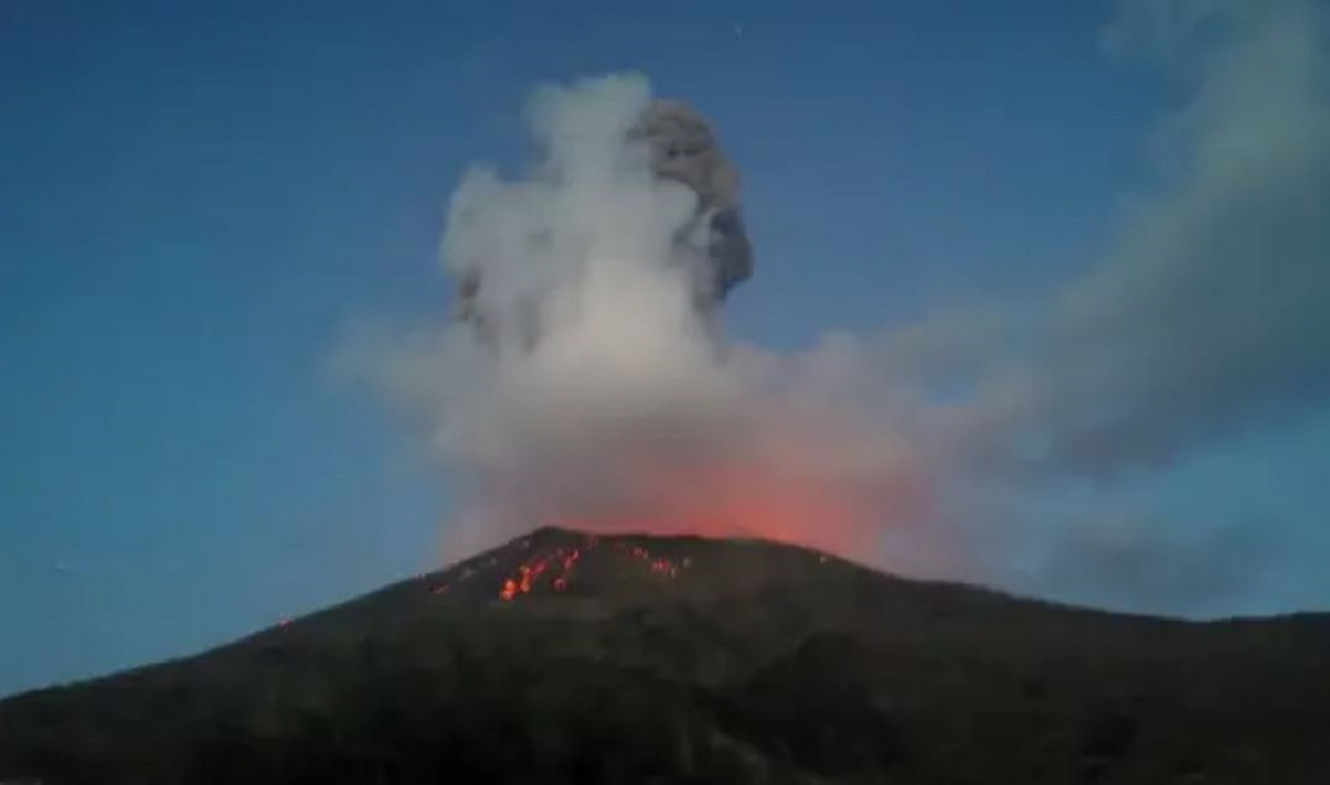 Stromboli: registrate una serie di esplosioni nell’area craterica Nord – La situazione