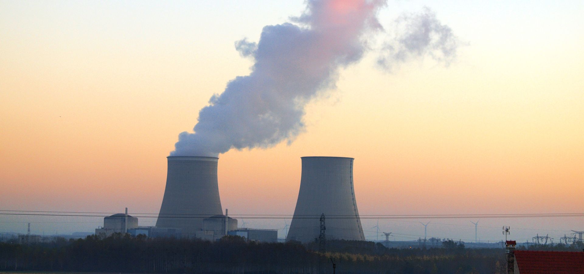 Francia: il caldo paralizza la produzione di energia nucleare. Schizzano i prezzi