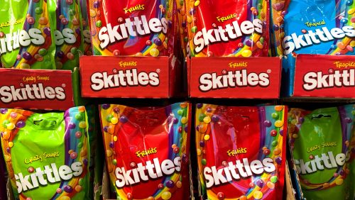 Biossido di titanio negli Skittles? Un americano porta in tribunale l’azienda