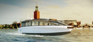 Stoccolma: ecco i traghetti elettrici per i pendolari che volano sull’acqua grazie ai foil