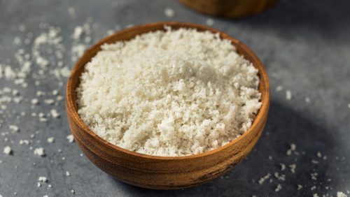 Mangiare un grammo di sale in meno al giorno potrebbe prevenire milioni di infarti