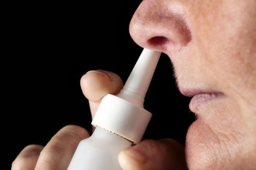 Alzheimer: al via i test di uno spray nasale in grado di proteggere i neuroni