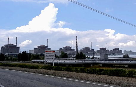 Esplosione nella regione della centrale nucleare di Zaporizhzhia. Blackout ad Energodar