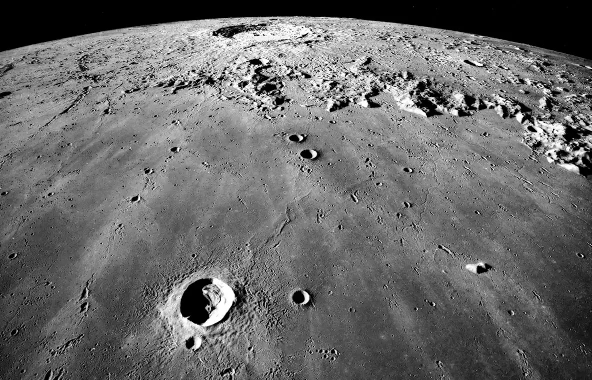 Eruzioni vulcaniche sulla Luna: le tracce scoperte da Chang’e-5
