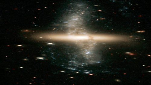 Astronomia: scoperta una nuova galassia ad anello polare