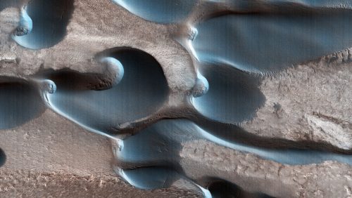 Marte: il MRO fotografa ‘dune di Barkhan’ al polo nord