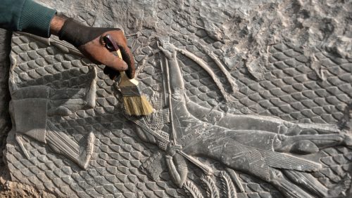 Bassorilievi assiri scolpiti 2.700 anni fa scoperti in Iraq