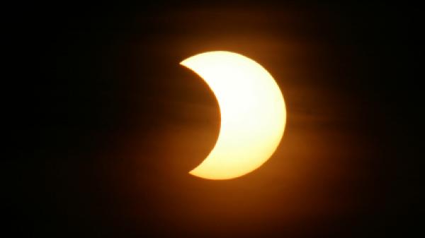 Eclissi solare: nel mese di ottobre il Sole sarà oscurato dalla Luna
