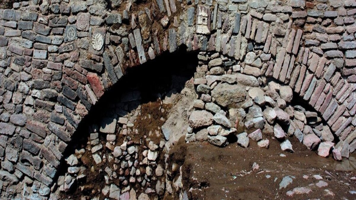 Messico: archeologi costretti a seppellire una insolita scoperta