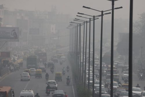 Nuova Delhi è una “camera a gas” a causa dello smog