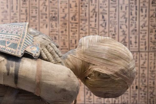 Antico Egitto: la mummificazione non è mai stata concepita per preservare i corpi, lo rivela una mostra