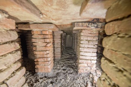 Impianto di riscaldamento romano emerge durante i lavori per la rete del gas