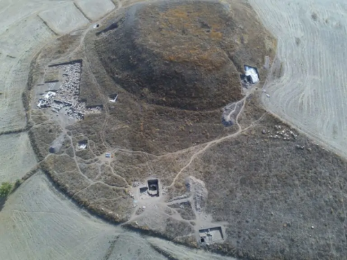 Una misteriosa struttura circolare scoperta dagli archeologi in Turchia