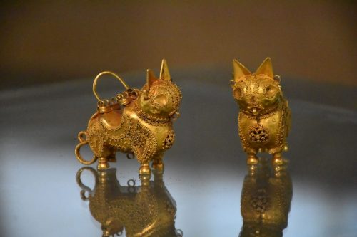 Turchia: scoperti bellissimi orecchini in oro risalenti al Medioevo