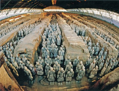 Gli archeologi hanno paura di aprire la tomba dell’imperatore cinese. Ecco il motivo