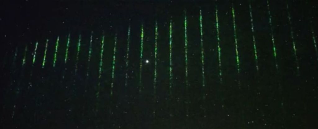I laser verdi sopra le Hawaii non provenivano da un satellite della NASA. Lo studio