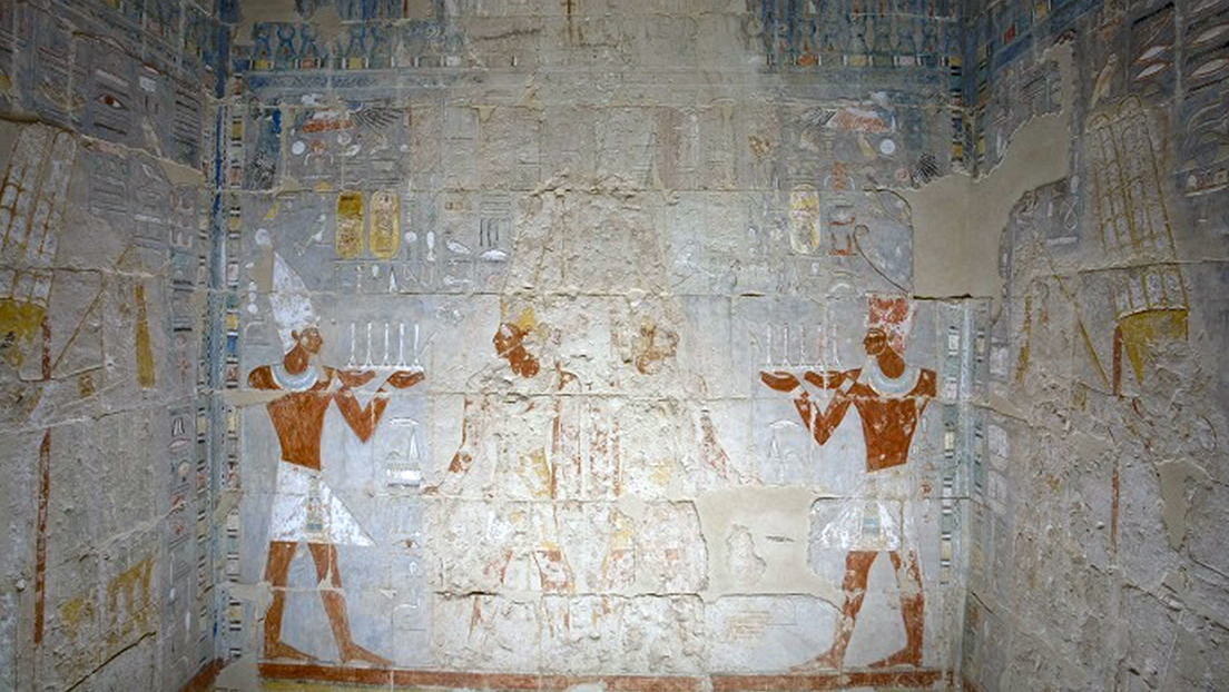 L’Egitto mostra al mondo due camere di oltre 3.400 anni in un tempio sul Nilo