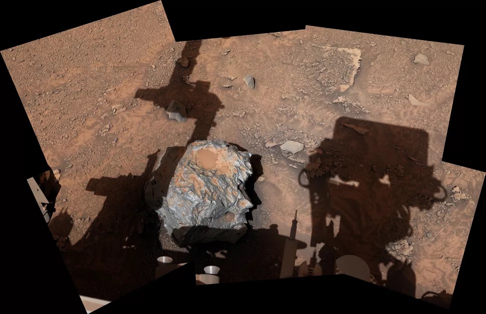 Marte: un oggetto metallico trovato da Curiosity