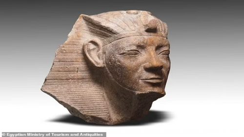 Egitto: statua raffigurante faraone più potente d’Egitto scoperta dopo migliaia di anni