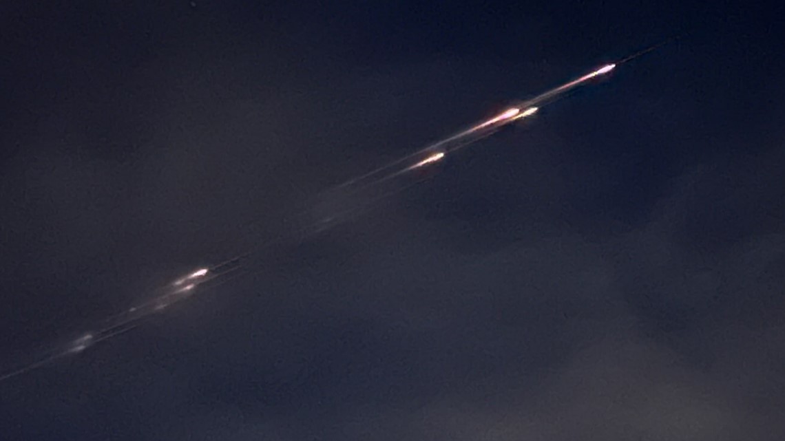 Un bolide illumina i cieli della California, gli esperti: ‘Spazzatura lanciata dall’ISS’.