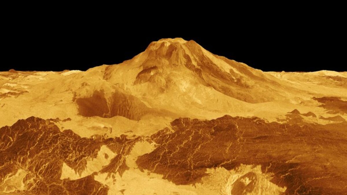 Prove sorprendenti suggeriscono che i vulcani di Venere sono attivi