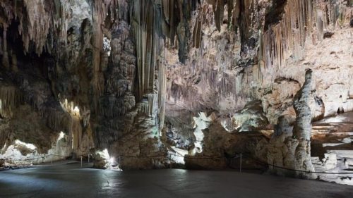 Gli esseri umani visitano questa grotta da ben 41.000 anni