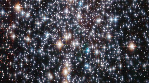 Hubble potrebbe aver scoperto un raro buco nero “anello mancante”
