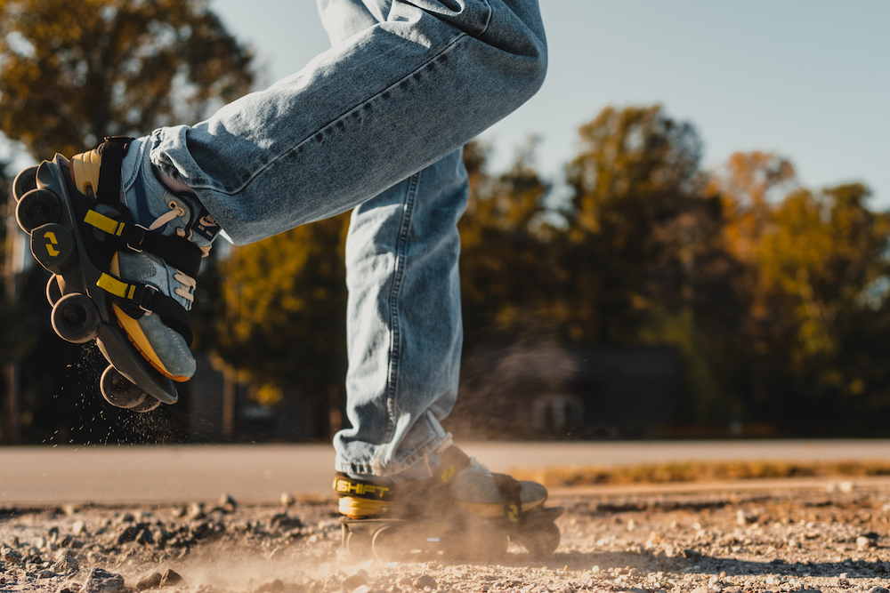 Inventate scarpe con intelligenza artificiale che aumentano la velocità di camminata del 250%