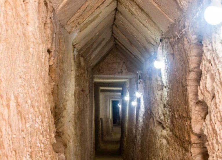 Archeologi scoprono tunnel durante la ricerca della tomba di Cleopatra: ‘È un miracolo geometrico’