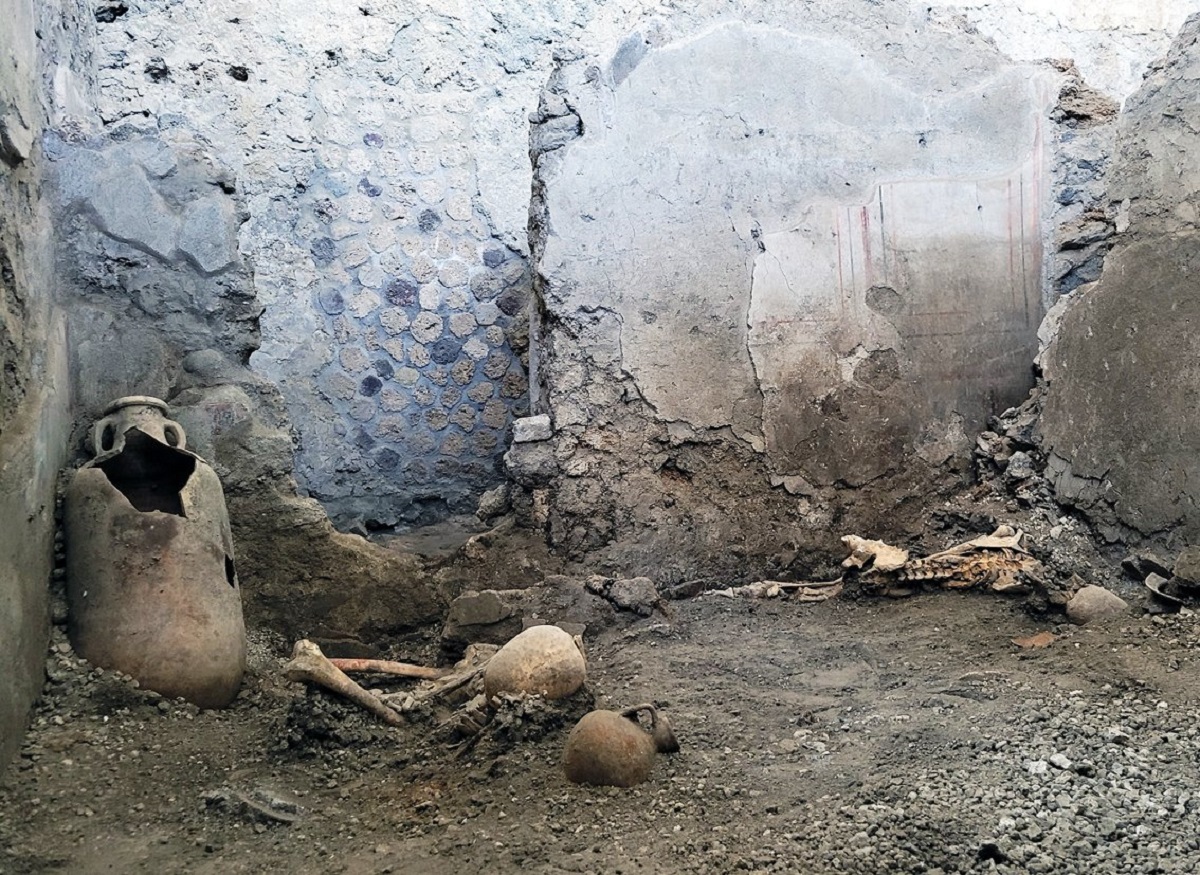 Scavi di Pompei: trovate due nuove vittime, schiacciate dalla caduta di un muro [VIDEO]