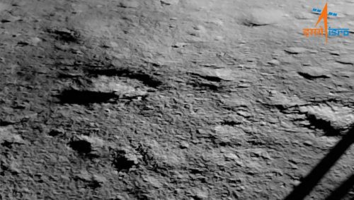 ”Zolfo sulla superficie lunare”: la scoperta della missione spaziale indiana