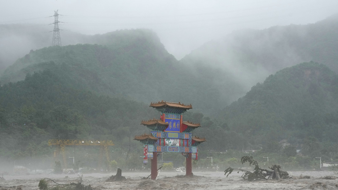 Pechino registra le piogge più intense da oltre 140 anni