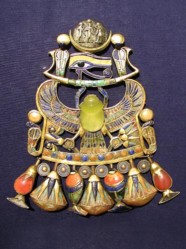 Pendente di Tutankhamun con Wadjet