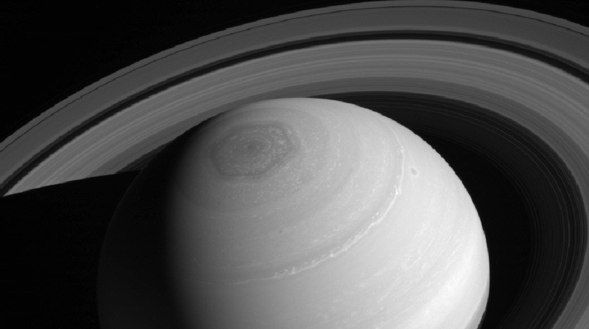 Gli anelli di Saturno scompariranno dalla vista nel 2025