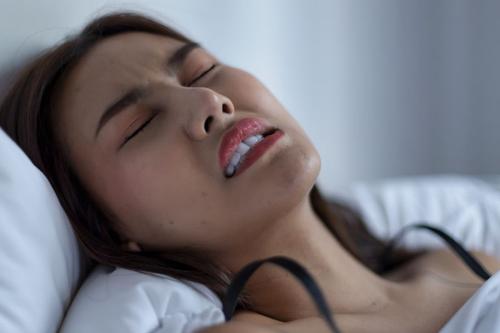 losing-teeth-dream-m-1.jpg
