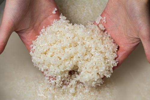 Il prelavaggio del riso: vantaggi e considerazioni