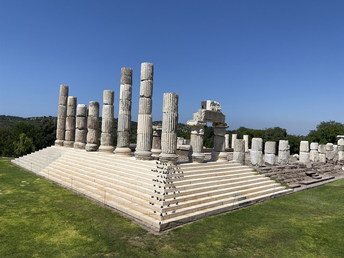 Apollon-Smintheion-1.jpg