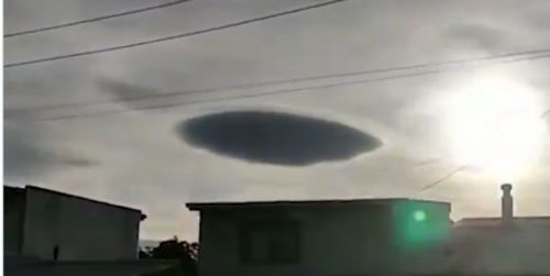 UFO o nuvola?: un fenomeno nel cielo del Cile stupisce la popolazione