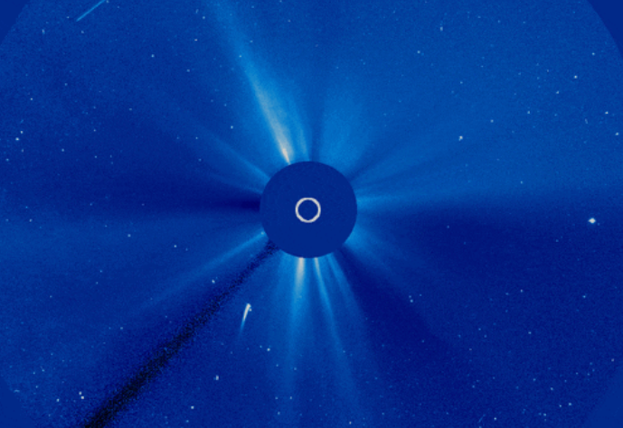 Una cometa si è appena disintegrata sul Sole. Le immagini