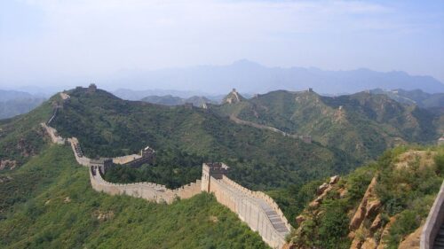La Grande Muraglia Cinese è ancora in piedi grazie ai muschi e ai batteri