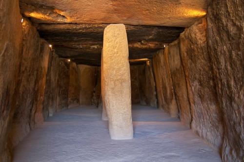 Il dolmen di Menga: un monumento neolitico impressionante