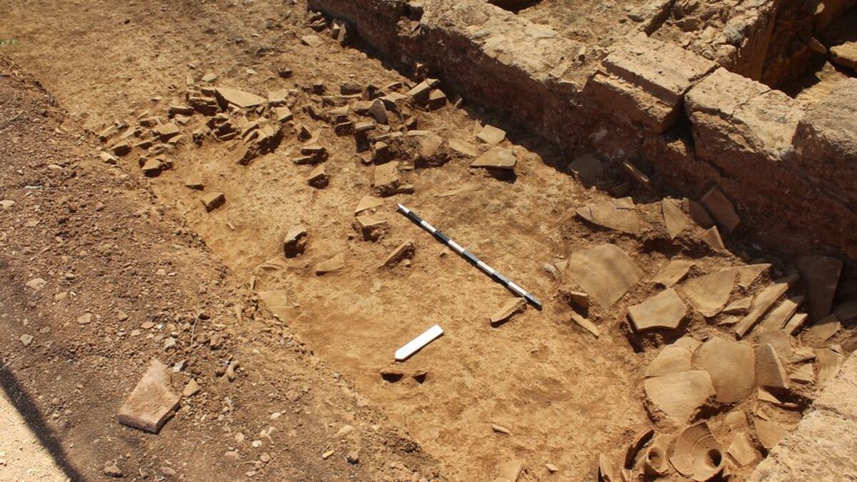 Bottega di epoca romana distrutta da un antico terremoto scoperta in Grecia