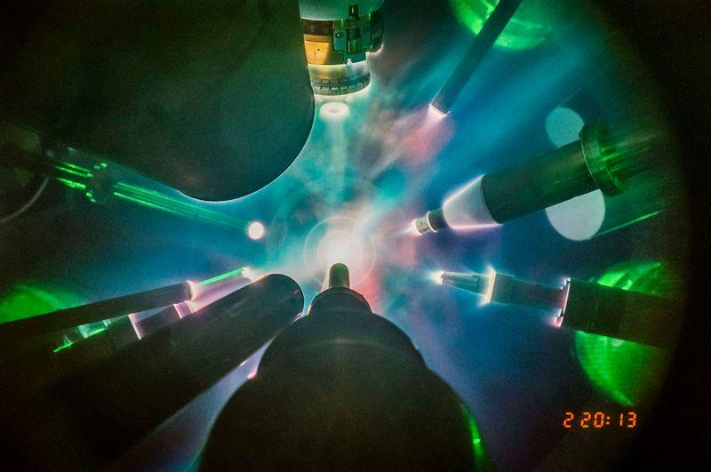 Nuove ricerche sulla fusione nucleare inerziale: una possibile alternativa al National Ignition Facility