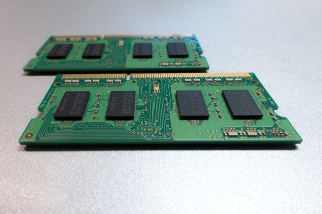 memory-chip-1.jpg